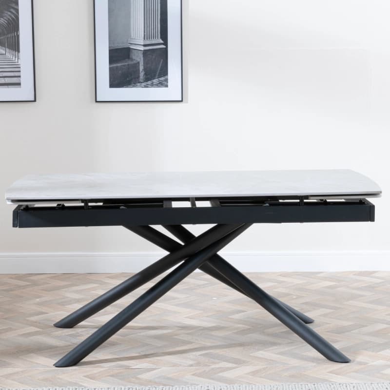 Dining table with crossed legs - Extendable